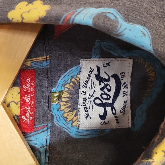 Colorful allover print Lost shirt Size M - Picture 2 of 5